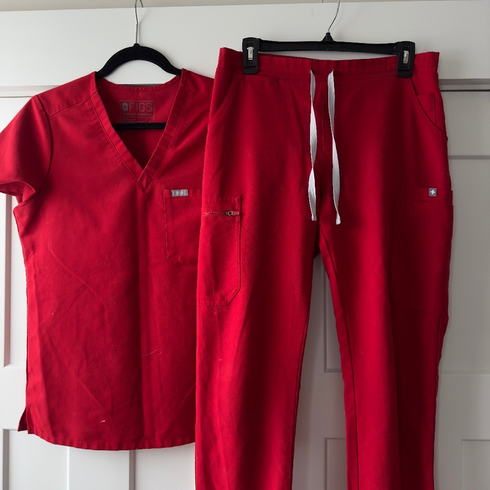 Catarina One-Pocket Scrub Top™ (S) & Livingston Basic Scrub Pants™ (S,Tall) SET